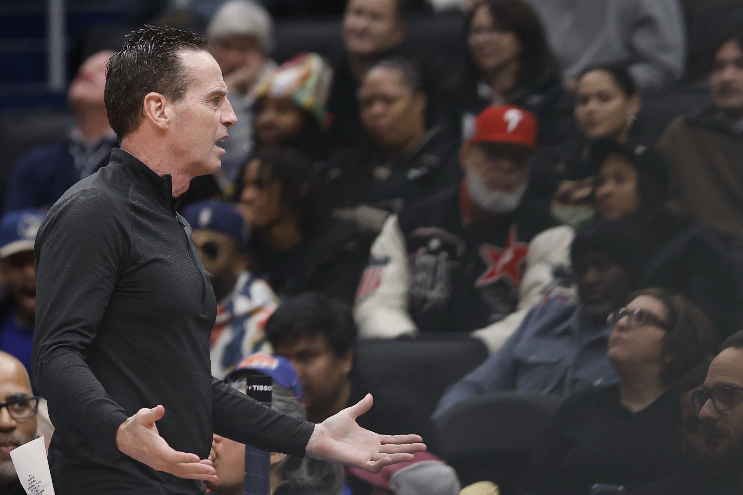 kaiyun-阿特金森：我得反思自己 我不知道在开场就采用无限换防是否正确